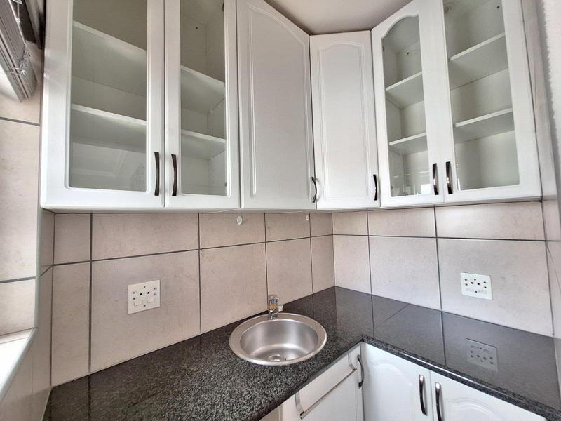 4 Bedroom Property for Sale in Fraaiuitsig Western Cape